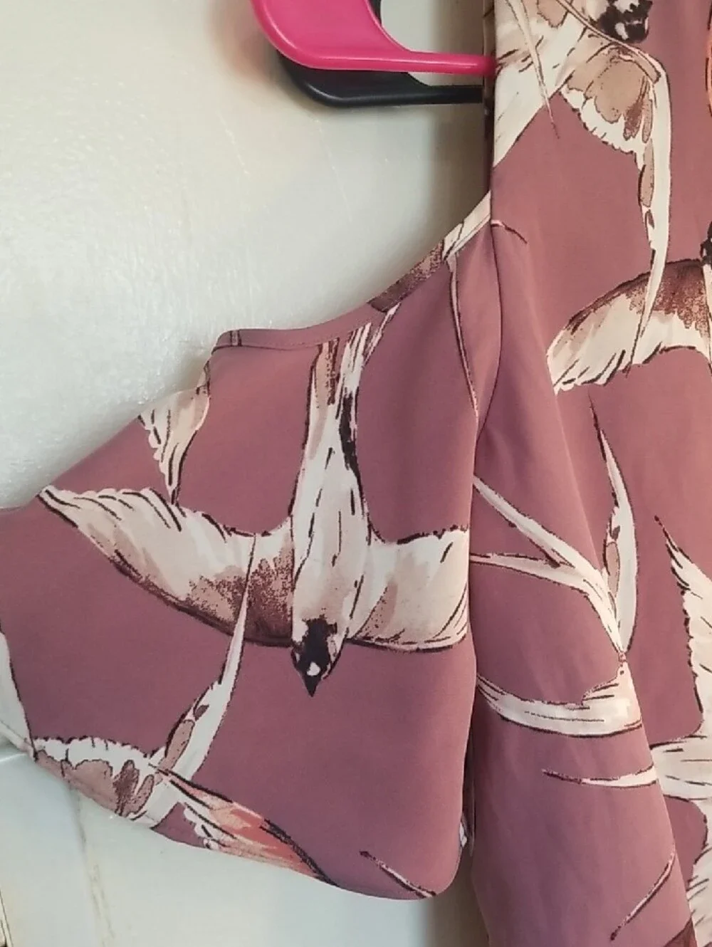 Ann Taylor Mauve Cold-Shoulder Bird-Print Blouse